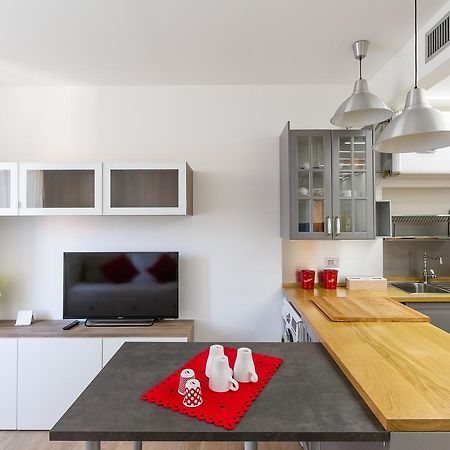 Alessia'S Flat - Sarpi 2 Lägenhet Milano Exteriör bild