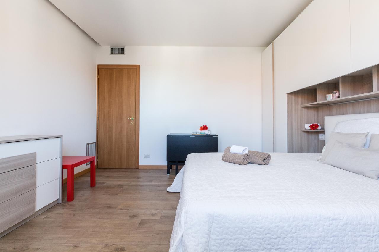 Alessia'S Flat - Sarpi 2 Lägenhet Milano Exteriör bild
